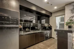 Phòng bếp - Cải tạo Căn hộ Vinhomes Central Park - Phong cách Modern 