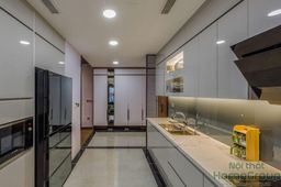 Phòng bếp, Lối vào - Căn hộ Penthouse Comatce Tower Hà Nội - Phong cách Modern 
