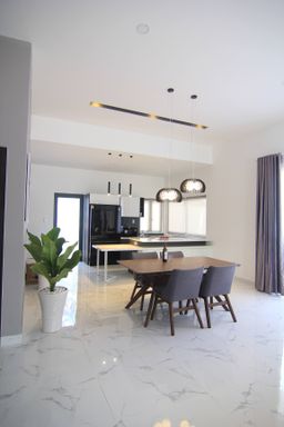 Phòng bếp, Phòng ăn - Villa Nhơn Trạch Đồng Nai - Phong cách Minimalist 