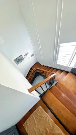 Cầu thang - Nhà phố Quận 8 - Phong cách Modern 