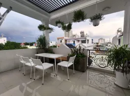 Sân thượng - Nhà phố 1 trệt 1 lầu - Phong cách Modern + Color Block 