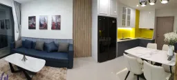 Phòng khách, Phòng bếp - Căn hộ Vinhomes Central Park Quận Bình Thạnh - Phong cách Modern 