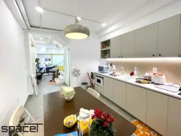 Phòng bếp, Phòng ăn - Nhà phố Xô Viết Nghệ Tĩnh Quận Bình Thạnh - Phong cách Modern 