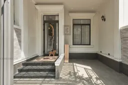 Sân để xe - Nhà phố liền kề Lakeview City - Phong cách Bán cổ điển 