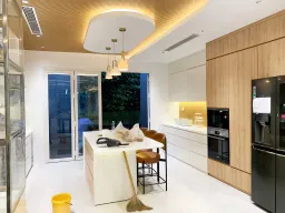 Phòng bếp - Biệt thự Bình Chánh - Phong cách Modern 