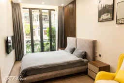 Phòng ngủ - Nhà phố diện tích nhỏ được mở rộng không gian với phong cách Modern  