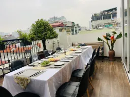 Lô gia - Nhà phố 6 tầng thiết kế như khu căn hộ cao cấp thu nhỏ 