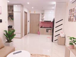 Phòng khách, Phòng bếp - Tổ ấm “màu hồng” 43m2 của vợ chồng trẻ với thiết kế hiện đại, tiện nghi 