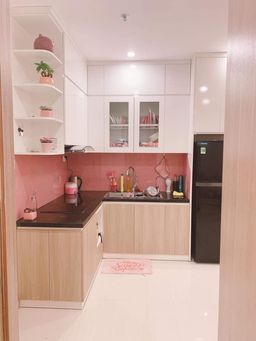 Phòng bếp - Tổ ấm “màu hồng” 43m2 của vợ chồng trẻ với thiết kế hiện đại, tiện nghi 