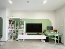 Phòng khách - Căn hộ 53m2 với ý tưởng cửa vòm thông phòng ngủ - phòng khách đáng tham khảo 