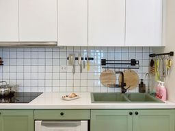 Phòng bếp - Căn hộ 53m2 với ý tưởng cửa vòm thông phòng ngủ - phòng khách đáng tham khảo 