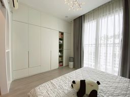 Phòng ngủ - Căn hộ 53m2 với ý tưởng cửa vòm thông phòng ngủ - phòng khách đáng tham khảo 