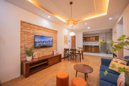 Phòng khách - “Thổi hồn” cho căn hộ 95m2 thuê du lịch tại Quy Nhơn 