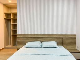 Phòng ngủ - Nhà thoáng đãng, tươi mát nhờ trang trí nội thất với gỗ và cây xanh 