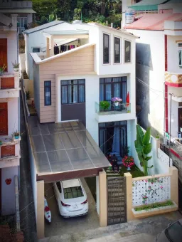 Mặt tiền - Ngôi nhà như giữa rừng nhiệt đới dành cho tín đồ yêu thiên nhiên 