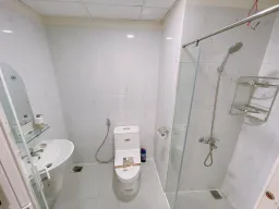 Phòng tắm - Căn hộ với những điểm nhấn sắc màu vui mắt 