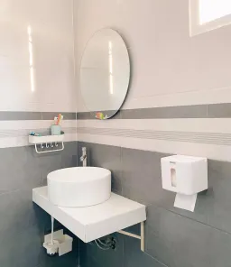 Phòng tắm - Mình đã đạt mục tiêu thứ 3 trong đời: xây một ngôi nhà nhỏ xinh ở quê nhà 