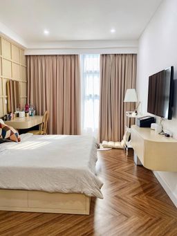 Phòng ngủ - Căn hộ 106m2 được phối màu nội thất nâu - trắng trang nhã mà hiện đại 