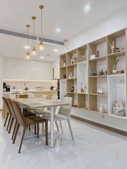 Phòng bếp, Phòng ăn - Căn hộ 106m2 được phối màu nội thất nâu - trắng trang nhã mà hiện đại 