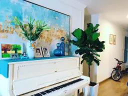 Phòng khách - Căn hộ Tân cổ điển dù kết hợp nhiều màu sắc vẫn hài hòa bắt mắt 