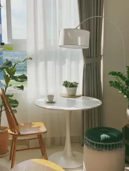Lô gia, Góc thư giãn - Căn hộ của cô gái độc thân - thành quả 8 năm xa quê hương 