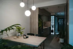 Phòng bếp, Phòng ăn - Cô giáo tiếng Nhật cải tạo nhà tập thể cũ an yên và thoáng mát 