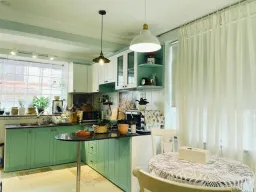 Phòng bếp - Tân trang nhà phố 20 năm tuổi tại Đà Lạt view "đắt giá" bên Hồ Xuân Hương  