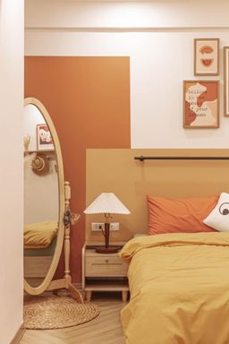 Phòng ngủ - Câu chuyện tổ ấm đầu tiên màu cam cháy và xanh rêu 