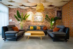 Phòng khách, Lối vào - Homestay vợ chồng mình làm khi “bỏ thủ đô về biển” 