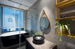 Phòng tắm - Homestay vợ chồng mình làm khi “bỏ thủ đô về biển” 