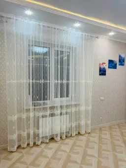 Lối vào - Tổ ấm ở Nga của vợ chồng mình: hiện đại, đơn giản giao thoa Á- Âu 
