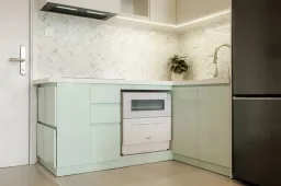 Phòng bếp - Tổ ấm 40m2 của vợ chồng 2 con phong cách Mid-century modern  