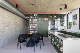Phòng ăn - Căn hộ duplex 180m2 tại Israel với kết cấu “đảo ngược” độc đáo 