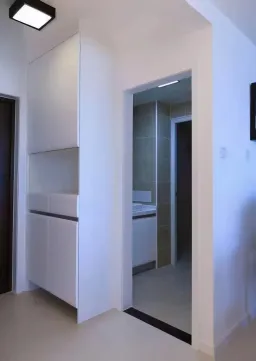 Phòng tắm - Vợ chồng trẻ chi 400 triệu để trang trí căn nhà đầu tiên sau 10 năm tích góp 
