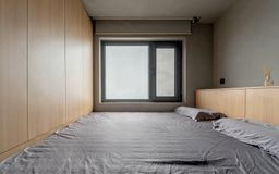 Phòng ngủ - Gia chủ đầu tư làm nội thất cho căn hộ 36m2 tận hưởng cuộc sống độc thân tiện nghi 