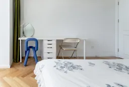 Phòng ngủ - Biến căn hộ cũ 53m2 thành không gian hiện đại pha lẫn cổ điển Pháp 