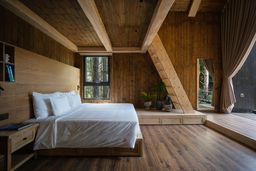Phòng ngủ - Ấn tượng với biệt thự thơ mộng giữa rừng thông Đà lạt 