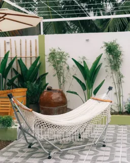 Sân vườn - Cải tạo lại nhà cũ thành homestay cực chill tại Bến Tre 