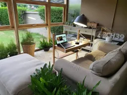 Căn nhà nhỏ kiểu Nhật làm nội thất bằng gỗ sồi tự nhiên 