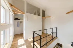 Phòng ngủ - Ngôi nhà tại Nhật với bố trí không gian tinh gọn mà hiệu quả 