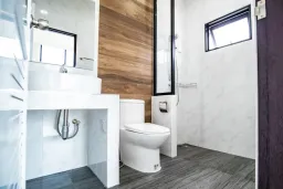Phòng tắm - Nhà 1 tầng thiết kế theo phong cách Bắc Âu, công năng 3 phòng ngủ, 2 wc, chi phí khoảng hơn 1,3 tỷ đồng 