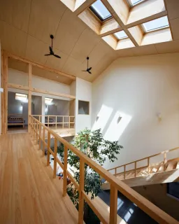 Sảnh - House in Kyoto: Thiết kế mở cho sự gắn kết với con cái 