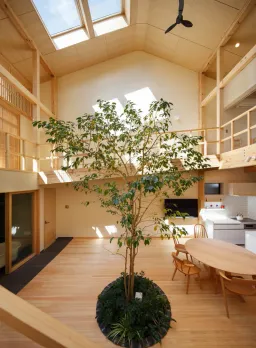 Phòng khách - House in Kyoto: Thiết kế mở cho sự gắn kết với con cái 