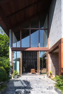 Lối vào - Nôm villa - Bản sắc kiến trúc truyền thống dân tộc trong bối cảnh xã hội đương đại 