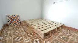 Giường Gỗ Thông Pallet