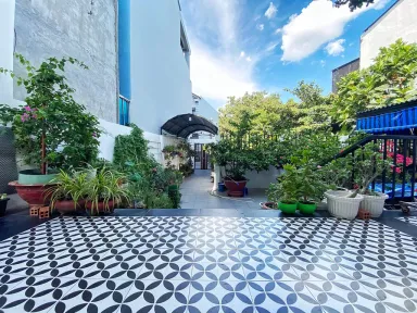 Sân vườn - Nhà phố Quận 8 - Phong cách Modern Sân vườn - Nhà phố Quận 8 - Phong cách Modern
