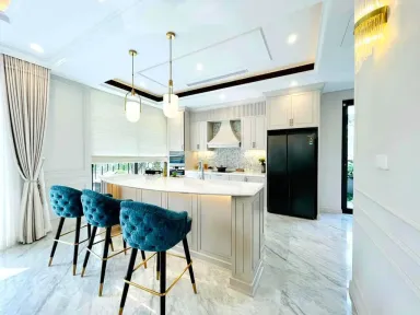 Phòng bếp - Biệt thự Riverside Quận 9 - Phong cách Neo Classic