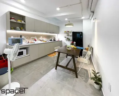 Phòng bếp Phòng ăn - Nhà phố Xô Viết Nghệ Tĩnh Quận Bình Thạnh - Phong cách Modern