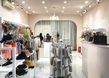 Cửa hàng phụ kiện OY tại Bình Dương