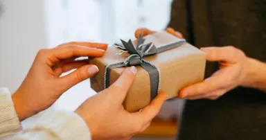Gợi ý 29 quà tặng cho khách hàng kinh tế mà vẫn sang trọng